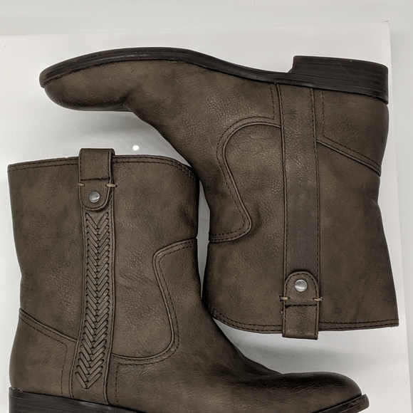 gh bass ankle boots